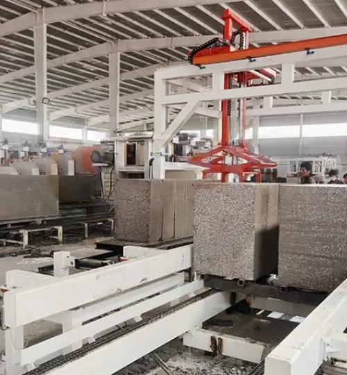 Progetto di costruzione di una linea di produzione di blocchi autoisolati per i clienti di Shache, Xinjiang